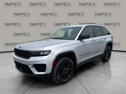 Used 2024 Jeep Grand Cherokee Altitude