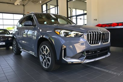 New 2025 BMW X1 xDrive28i w/ Premium Package