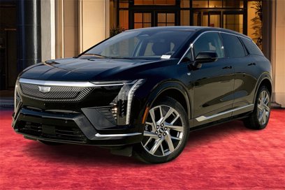 New 2025 Cadillac Optiq Luxury 1