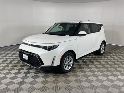 New 2025 Kia Soul LX w/ LX Technology Package