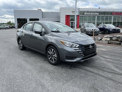 New 2025 Nissan Versa SV w/ Trunk Package
