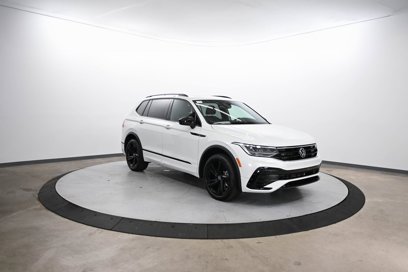 Used 2024 Volkswagen Tiguan SE R-Line