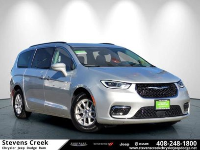 Certified 2022 Chrysler Pacifica Touring-L
