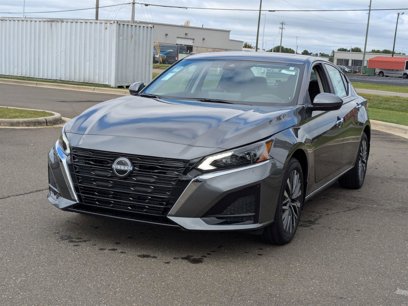 New 2025 Nissan Altima 2.5 SV w/ SV Premium Package