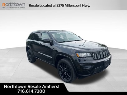 Used 2017 Jeep Grand Cherokee Altitude