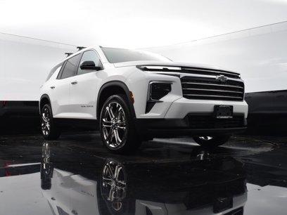 New 2025 Chevrolet Traverse LT w/ LPO, Floor Liner Package