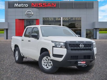 New 2025 Nissan Frontier S