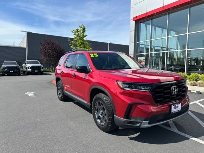 Used 2025 Honda Pilot TrailSport