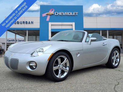 Used 2009 Pontiac Solstice Convertible w/ Convenience Package