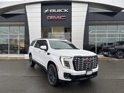 New 2025 GMC Yukon XL Denali w/ Sun & Power Step Package