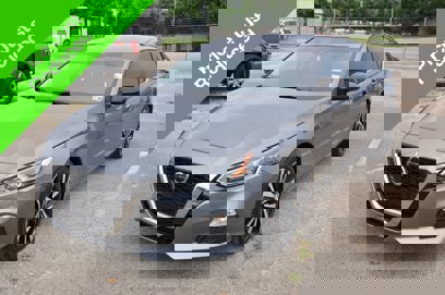 Used 2022 Nissan Altima 2.5 SR