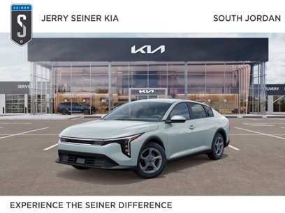 New 2025 Kia K4 LXS