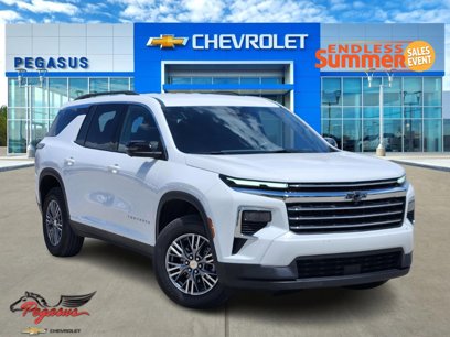 Used 2024 Chevrolet Traverse LT