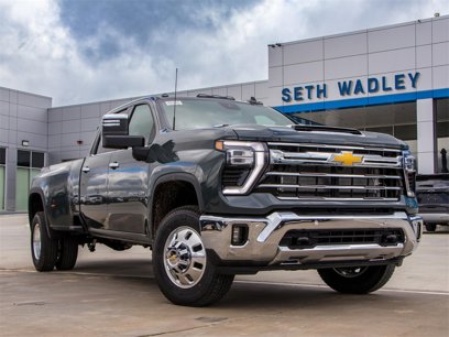 New 2025 Chevrolet Silverado 3500 LTZ w/ LTZ Plus Package