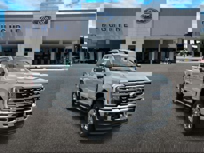 New 2025 Ford F250 Lariat w/ Chrome Package