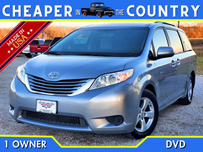 Used 2017 Toyota Sienna LE