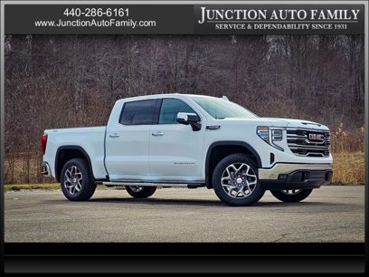 New 2025 GMC Sierra 1500 SLT w/ SLT Premium Package