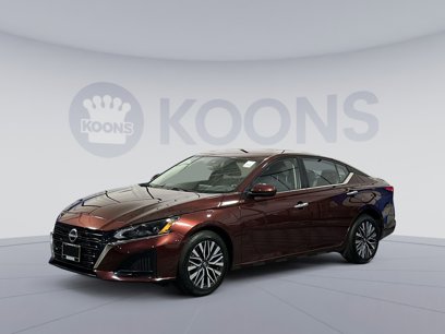 Used 2023 Nissan Altima 2.5 SV