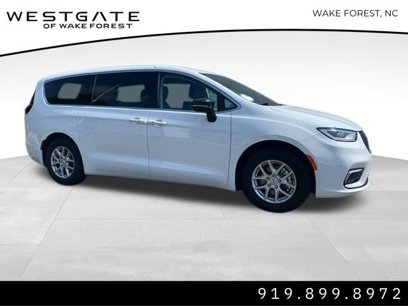 Used 2024 Chrysler Pacifica Touring-L