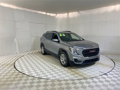 Used 2023 GMC Terrain SLE w/ Driver Convenience Package