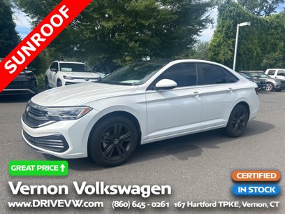 Certified 2024 Volkswagen Jetta SE w/ Panoramic Sunroof Package
