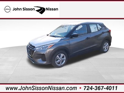 New 2025 Nissan Kicks Play S