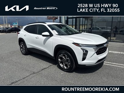 Used 2025 Chevrolet Trax LT w/ LT Convenience Package