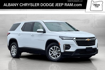 Used 2023 Chevrolet Traverse LS w/ Safety Package