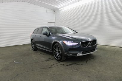 Used 2018 Volvo V90 T6 Cross Country w/ Convenience Package