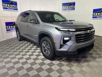 Used 2024 Chevrolet Traverse LT