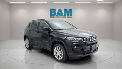New 2024 Jeep Compass Latitude w/ Sun and Sound Group