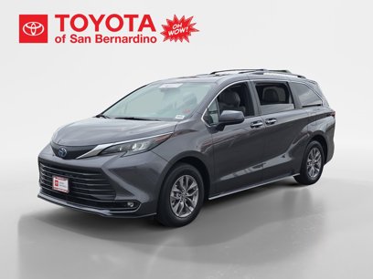 Certified 2025 Toyota Sienna XLE