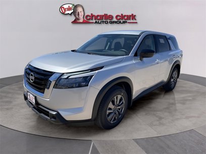 New 2025 Nissan Pathfinder S
