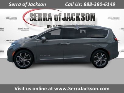 Used 2022 Chrysler Pacifica Pinnacle