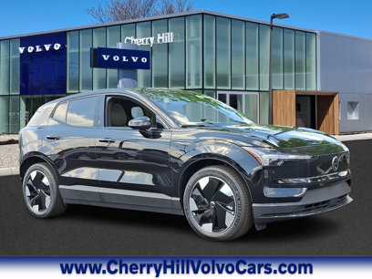 New 2025 Volvo EX30 Plus w/ Climate Package