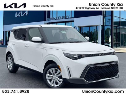 New 2025 Kia Soul LX