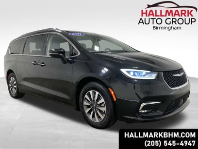 Used 2021 Chrysler Pacifica Touring-L