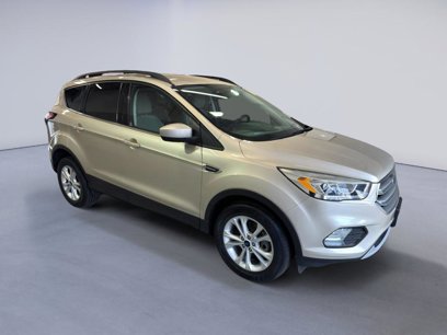 Used 2017 Ford Escape SE w/ Equipment Group 201A