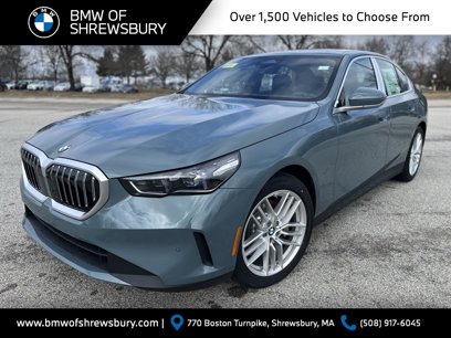 New 2025 BMW 530i xDrive w/ Premium Package