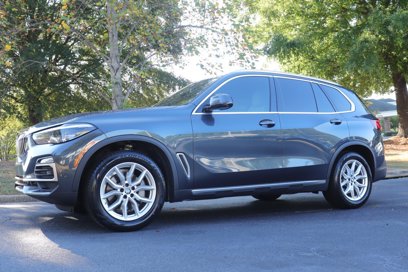 Used 2021 BMW X5 xDrive40i w/ Premium Package 2