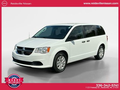 Used 2019 Dodge Grand Caravan SE w/ UConnect Hands-Free Group