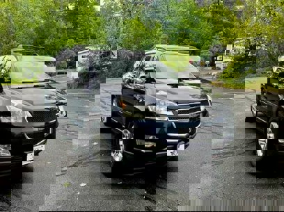 Used 2011 Chevrolet Traverse LS