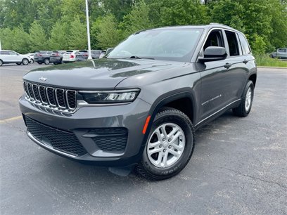 Used 2022 Jeep Grand Cherokee Laredo w/ Luxury Tech Group I
