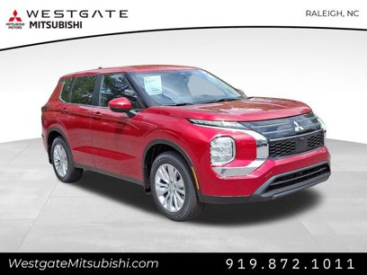 New 2025 Mitsubishi Outlander ES
