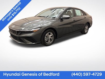 Certified 2025 Hyundai Elantra SE