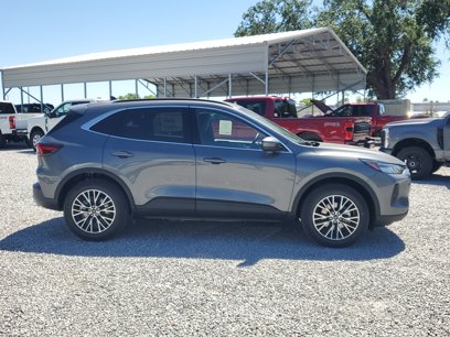 New 2025 Ford Escape SE