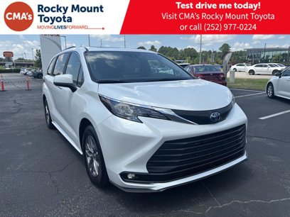 Used 2025 Toyota Sienna XLE