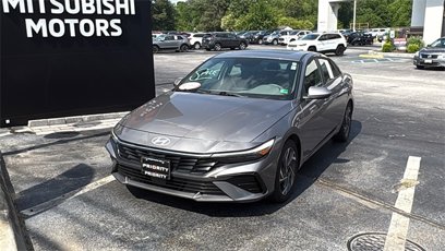 Used 2025 Hyundai Elantra SEL