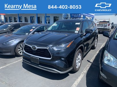 Used 2022 Toyota Highlander LE
