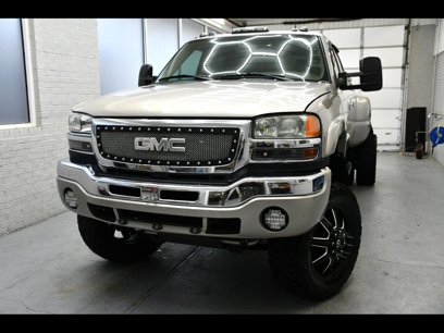 Used 2004 GMC Sierra 3500 SLT w/ Heavy-Duty Power Package